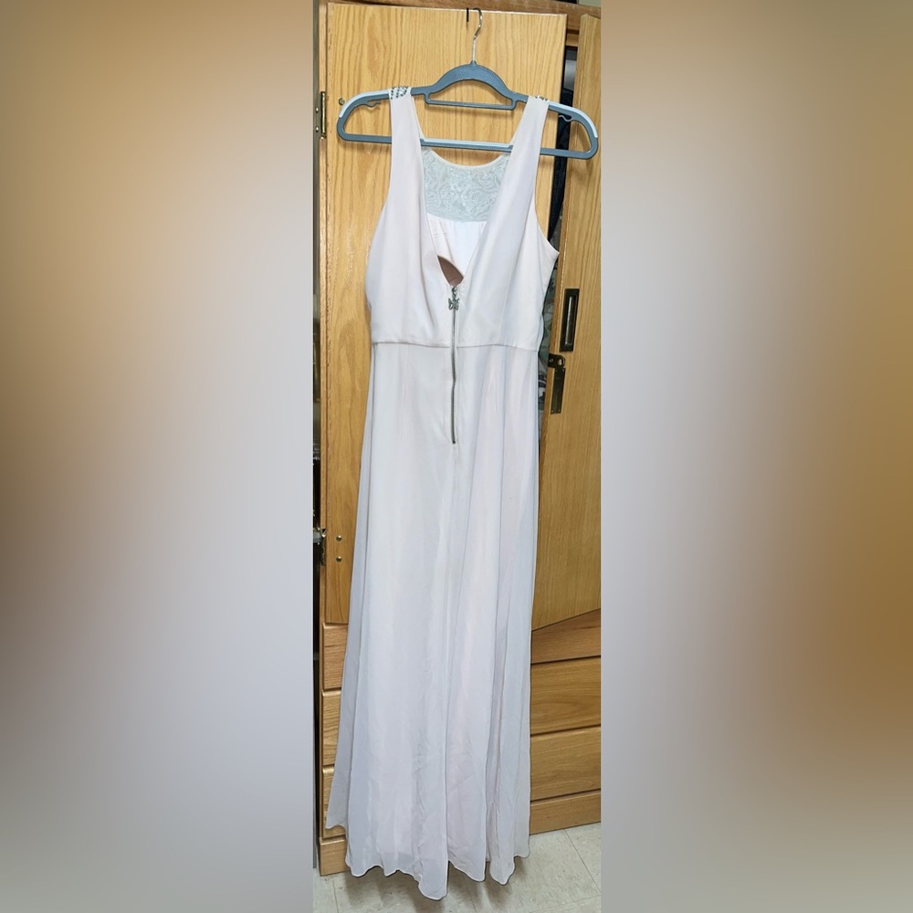 Gown - Picture 2 of 5